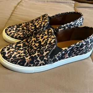 Steve Madden Leopard Print Slip-On Sneaker Loafers Size 10